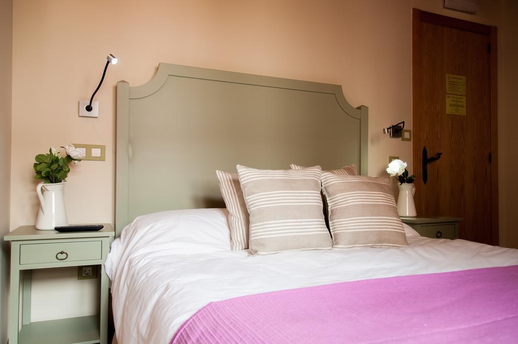 Hotel Rural Princesa Kristina Covarrubias Quarto foto